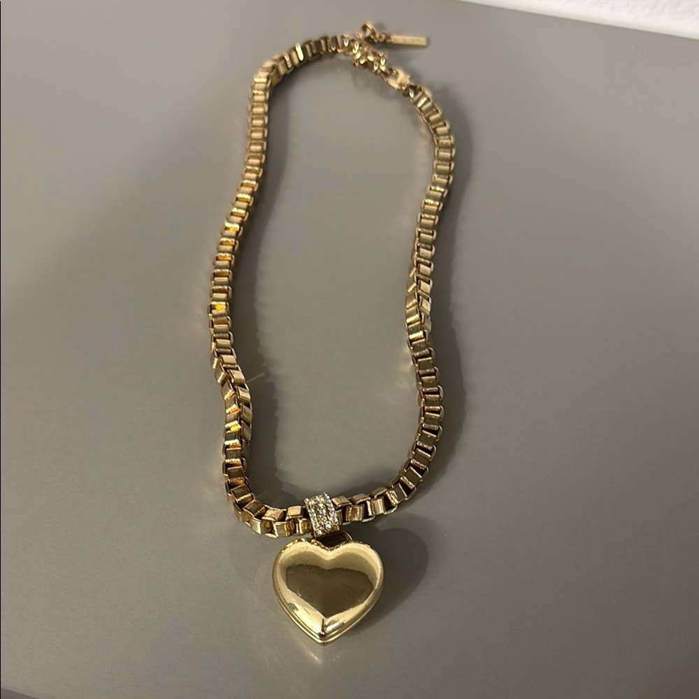 Gold Heart Pendant Necklace